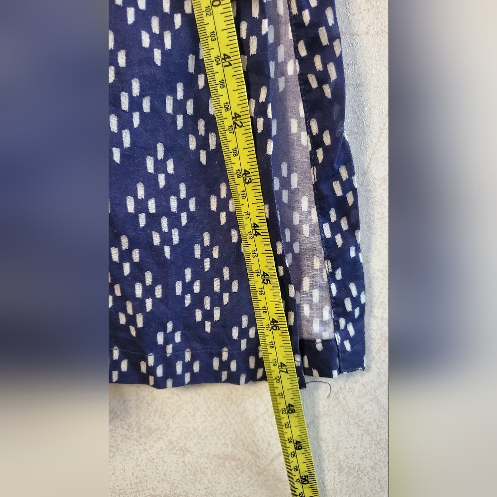Elegant Blue and White Long Embroidered Kurta Size: S - Picture 4 of 9